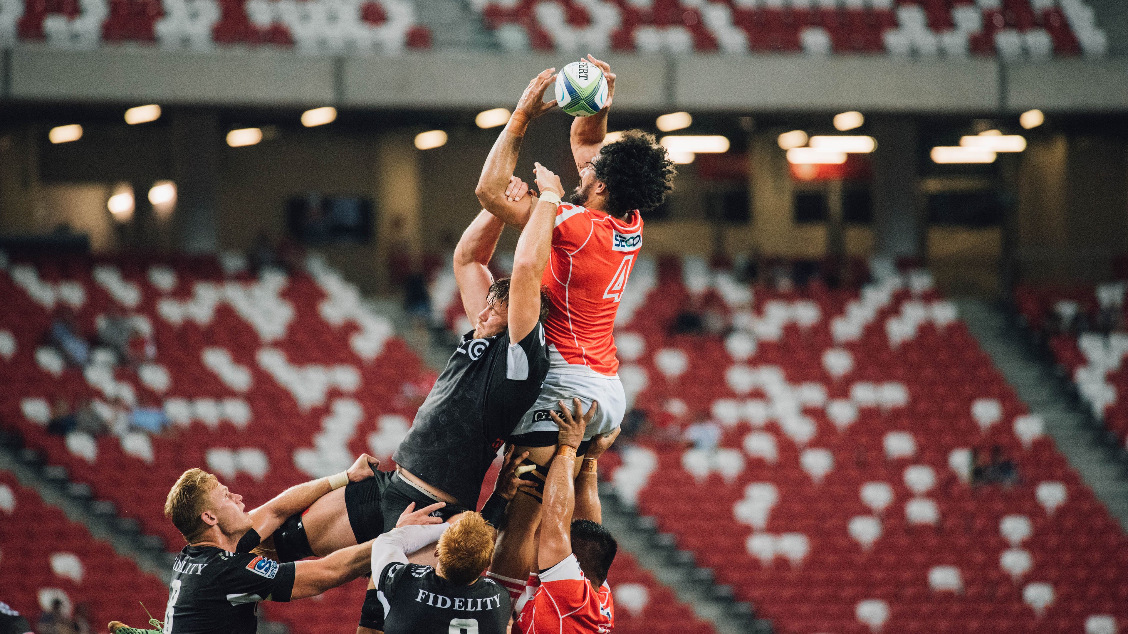 随机威廉姆斯在决赛中击败荷兰选手桑妮·范·代克，桑尼 比尔 威廉姆斯