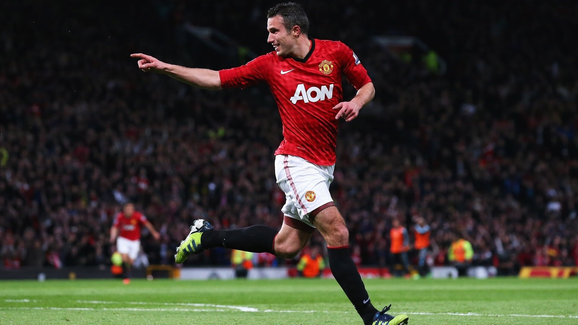 AYX官网-赫塔费主场险胜，实现反超挤入前四，赫塔菲球员