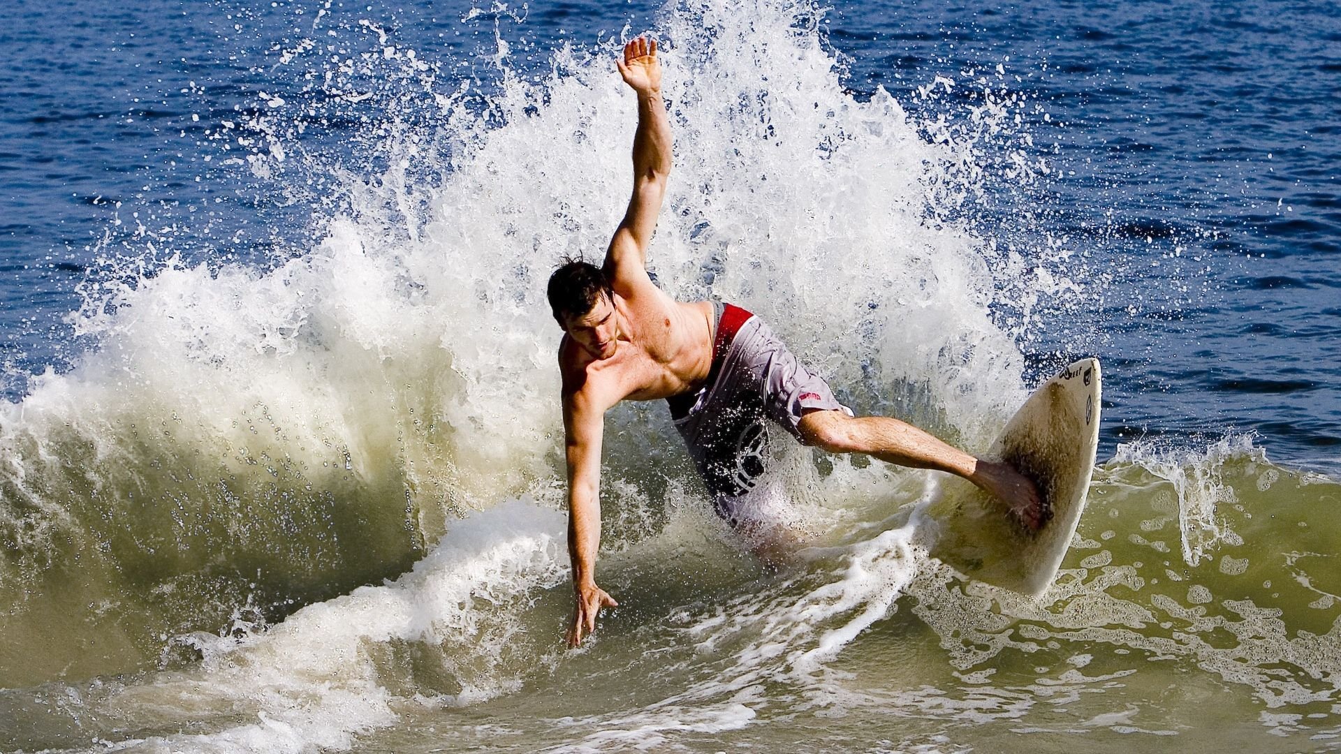 爱游戏 电竞-奥康纳带领袋鼠队突破传统打法，战术风格日益成熟，奥世康袋鼠精